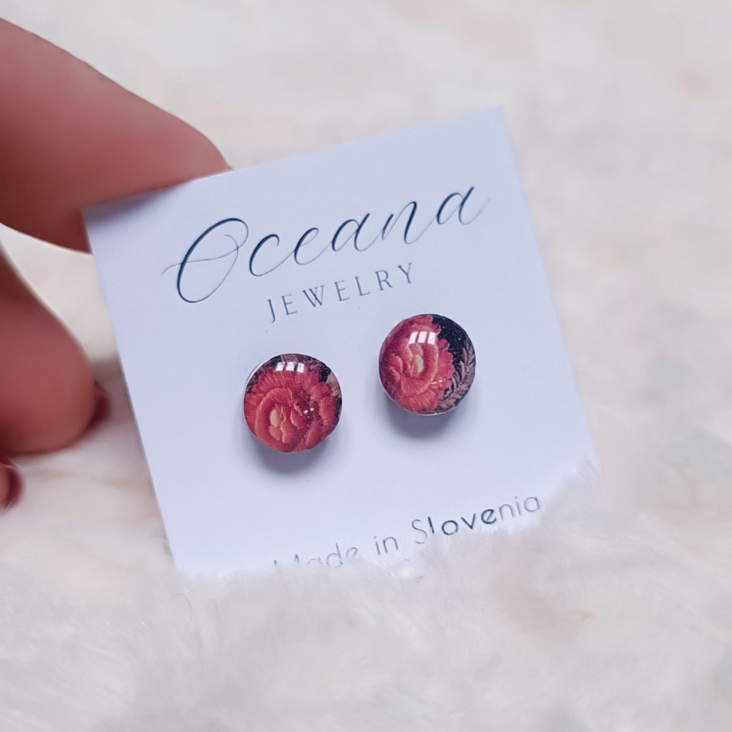 Romance mini studs
