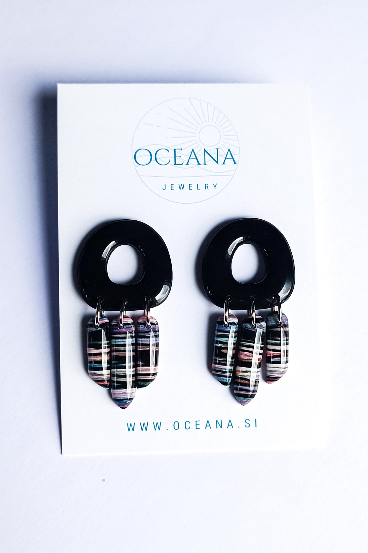 Gemma dangles