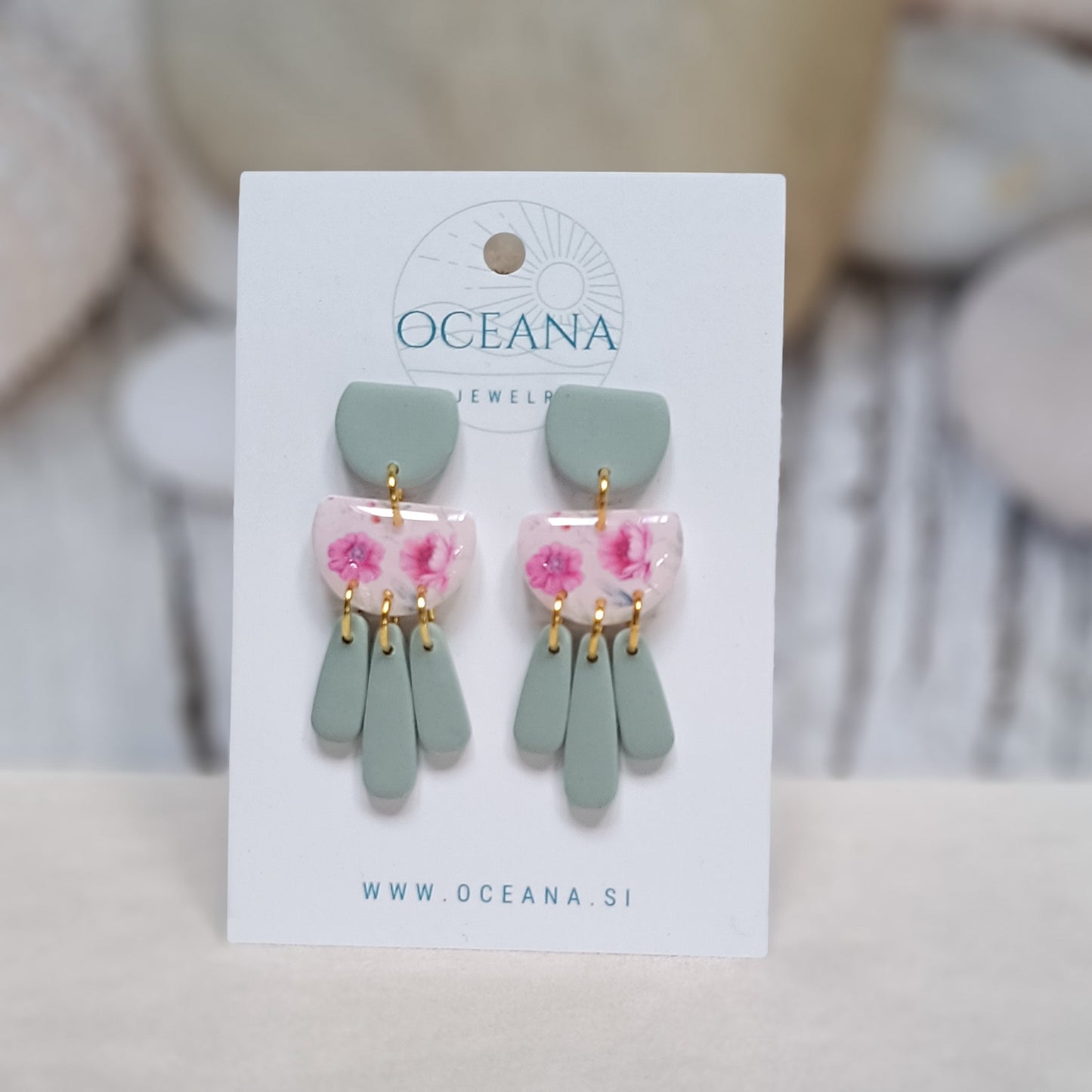 Ear Candy 38