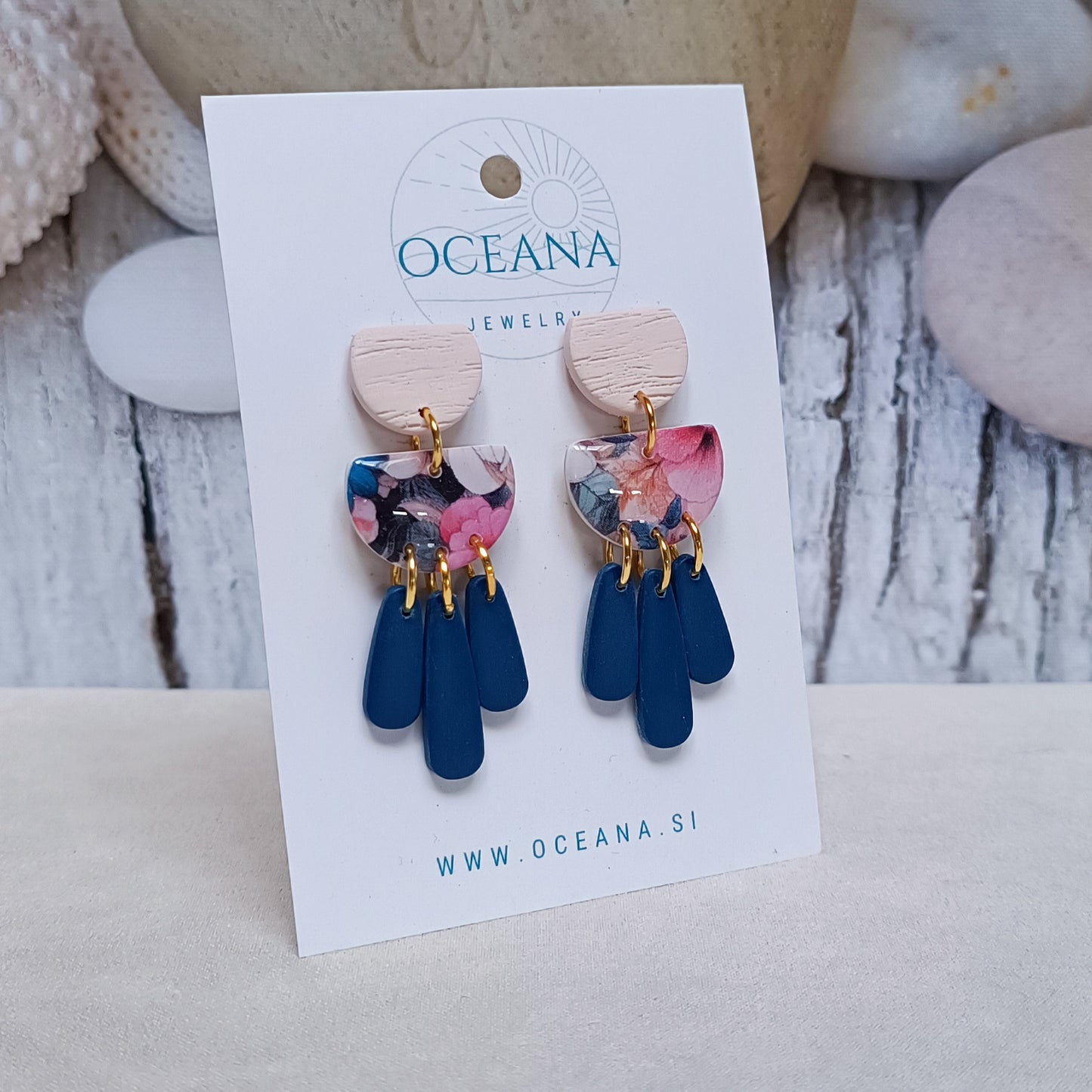 Ear Candy 39