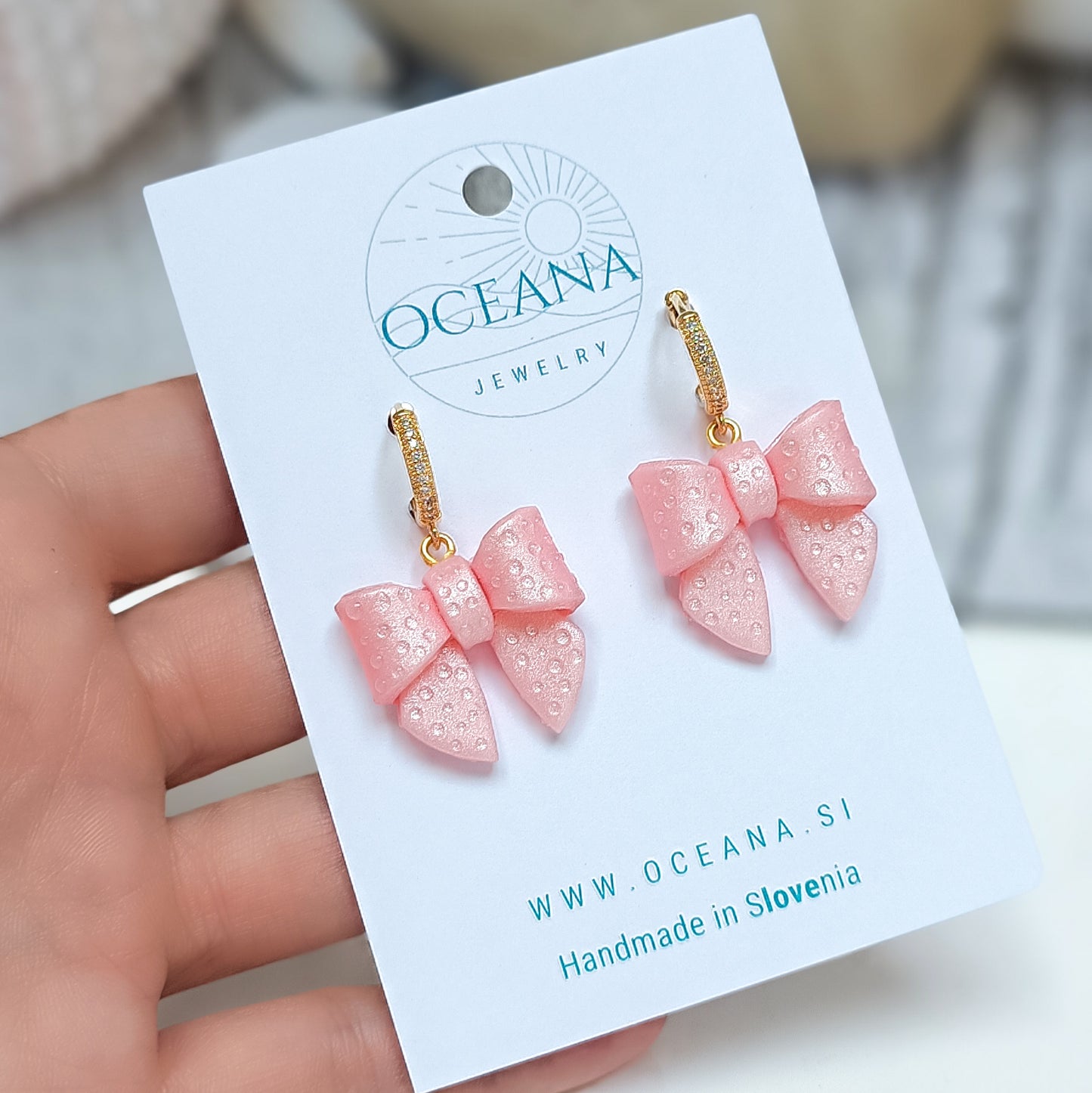 Bows & Hearts 13