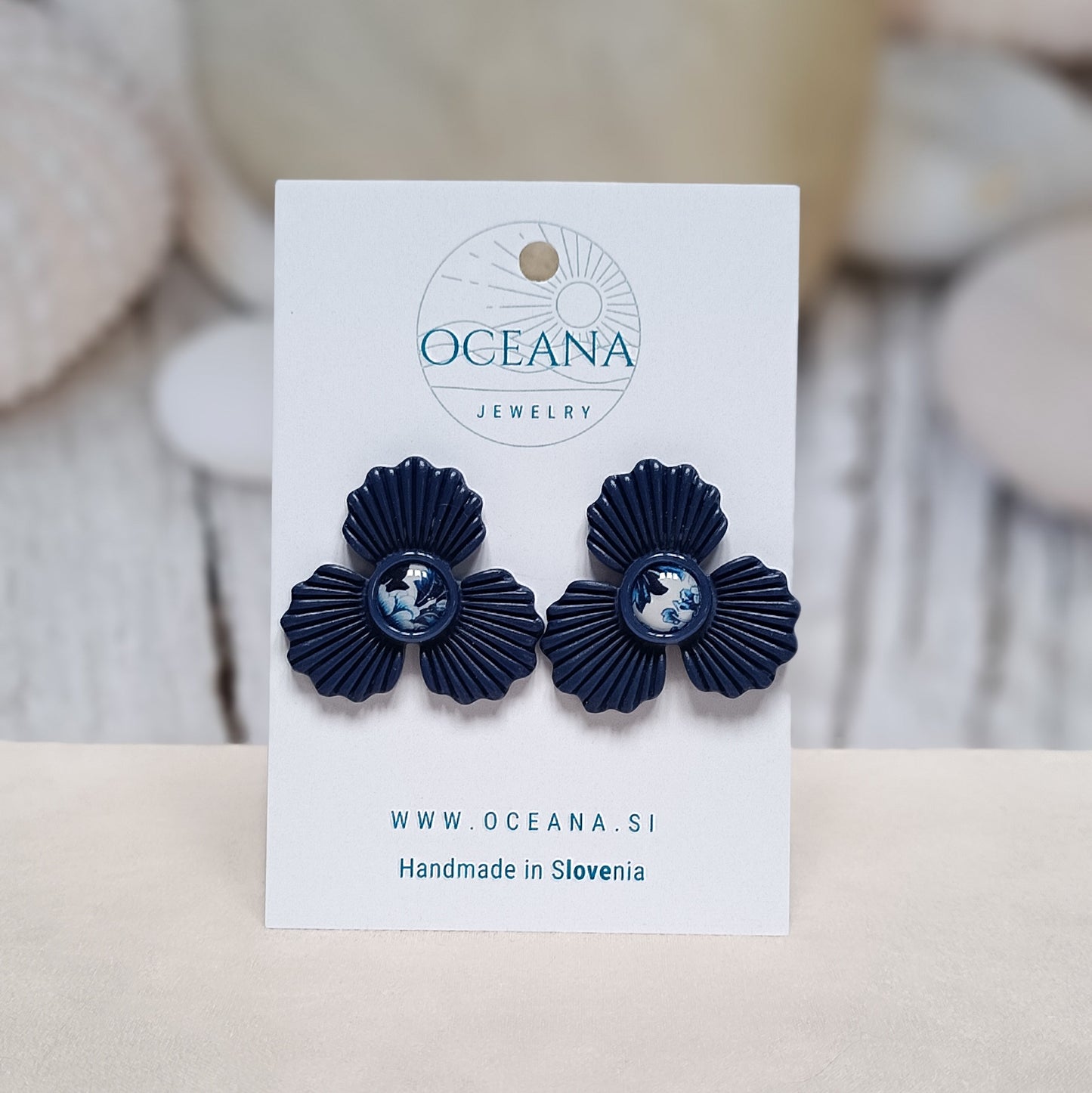 Ear Candy 236