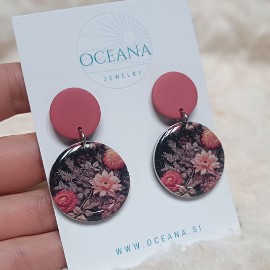 Romance dangles