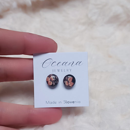 Romance mini studs