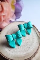 Turquoise bows