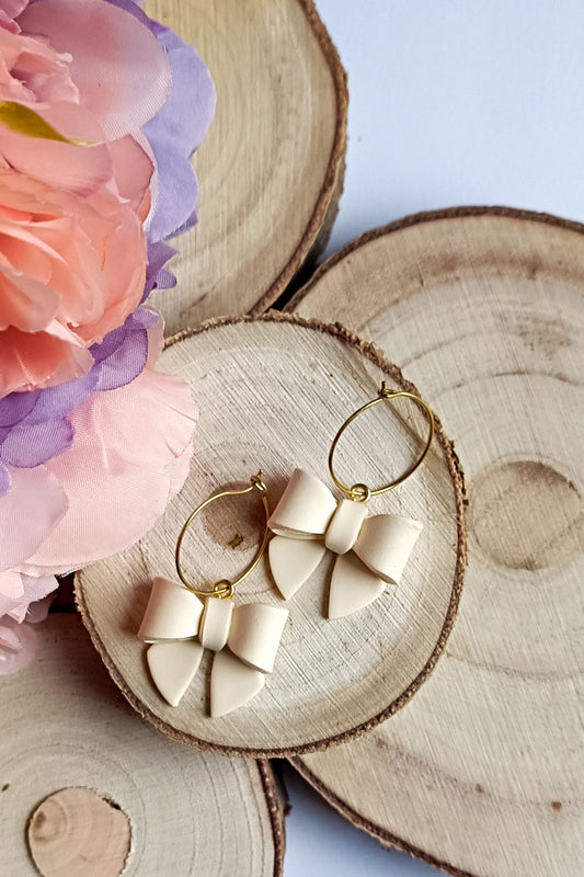 Cream bows