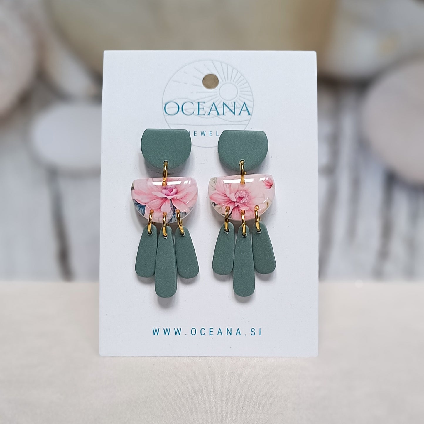 Ear Candy 25