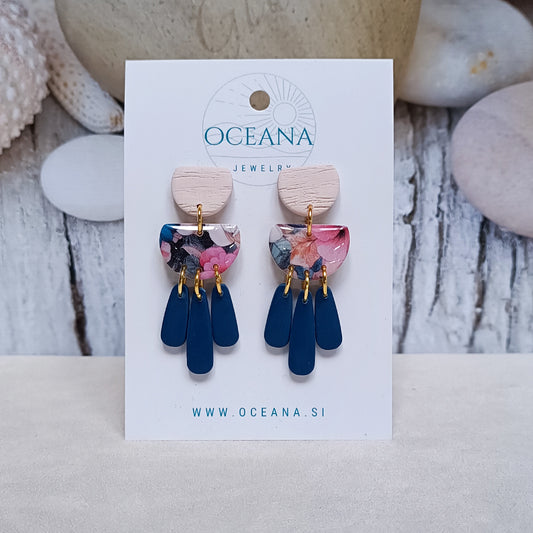 Ear Candy 39