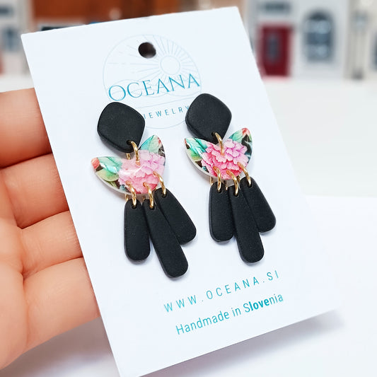 Ear Candy 82