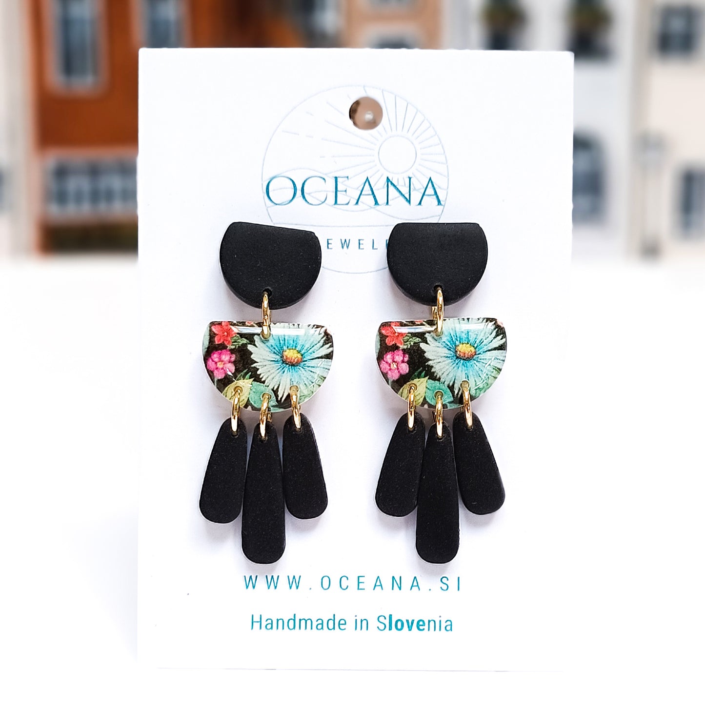 Ear Candy 81