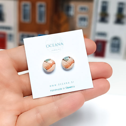 Ear Candy 104