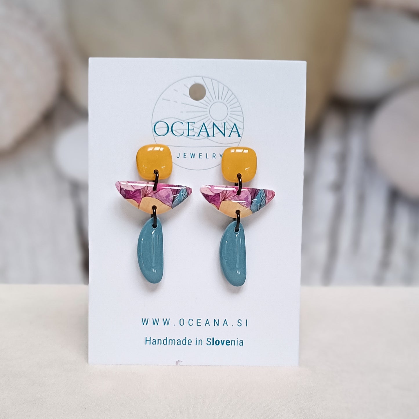 Ear Candy 256